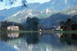 79-2-R View of Sapa Lake from Victoria Sapa Hotel. © ADAMS / HANSEN STOCK PHOTOS
